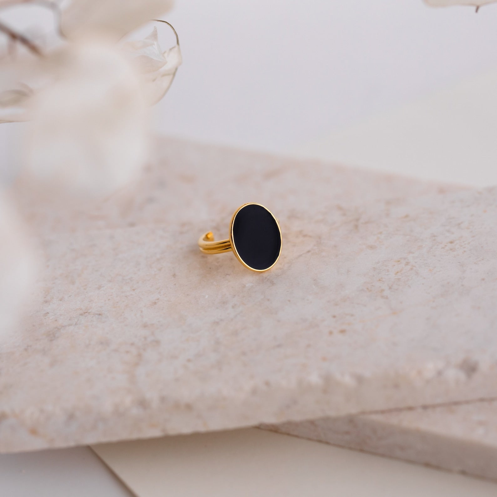 Vintage Glamour: Midnight Hour Black Onyx Signet Ring 18K Gold